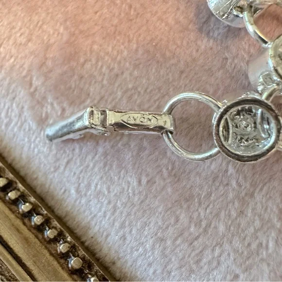 Y2K Vintage Avon Disney Tinkerbell Charm Bracelet Pastel Crystal Rhinestones - Picture 6 of 15